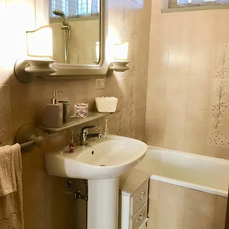 Casa Laura Viareggio